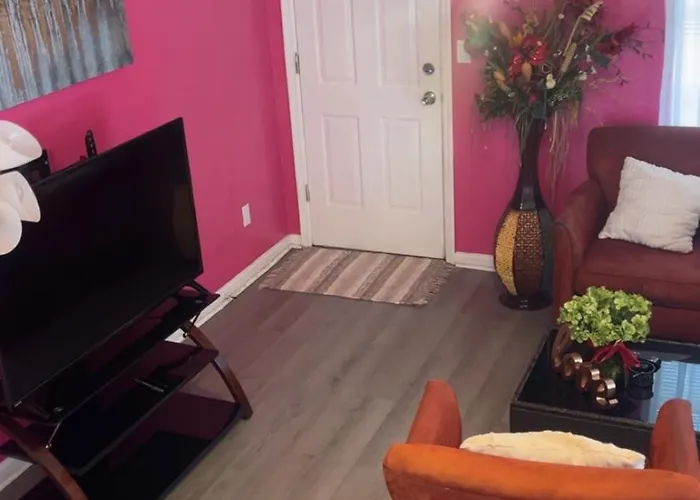 Apartment Seminole And Rattler Retreat And Game Day Getaway